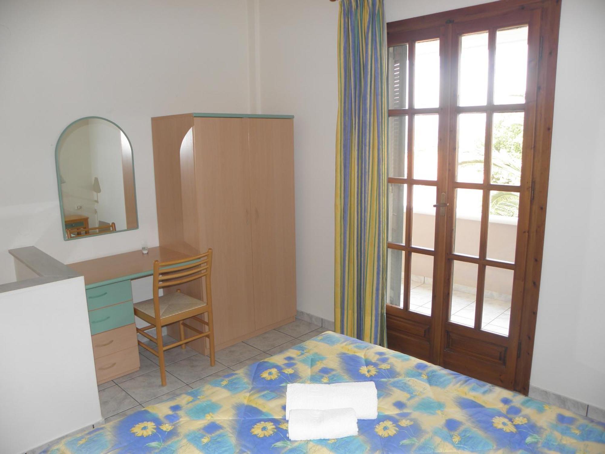Lakonia Bay Apartments อาร์เคนเจลอส ภายนอก รูปภาพ