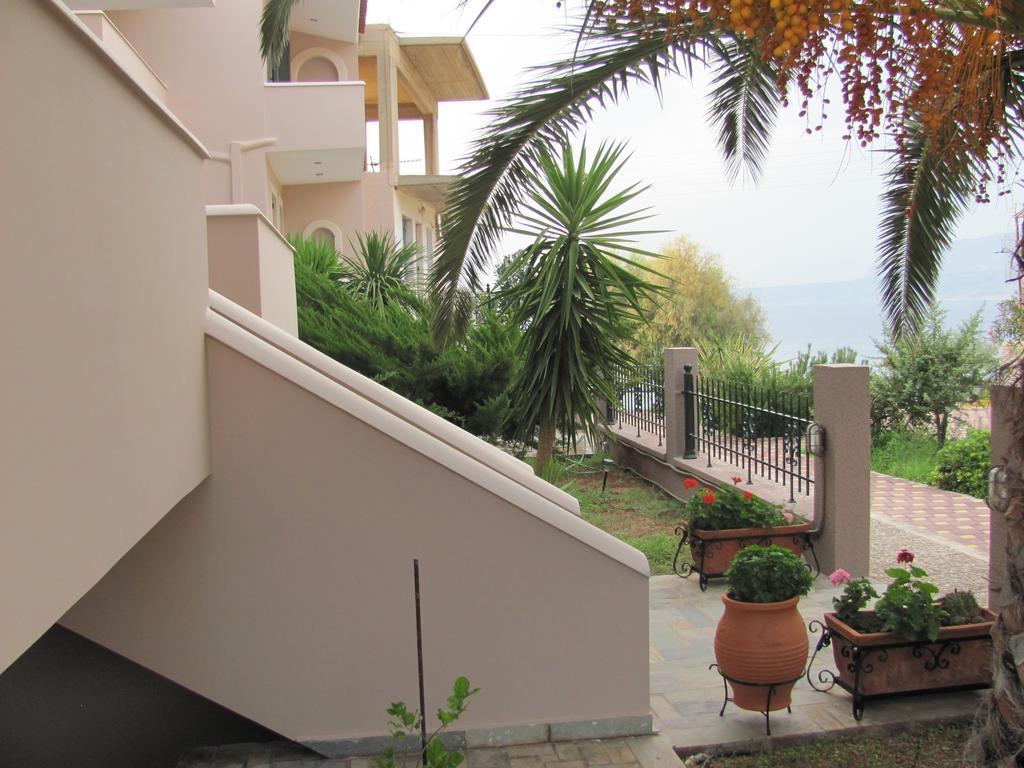 Lakonia Bay Apartments อาร์เคนเจลอส ภายนอก รูปภาพ