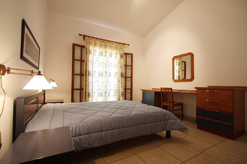 Lakonia Bay Apartments อาร์เคนเจลอส ภายนอก รูปภาพ