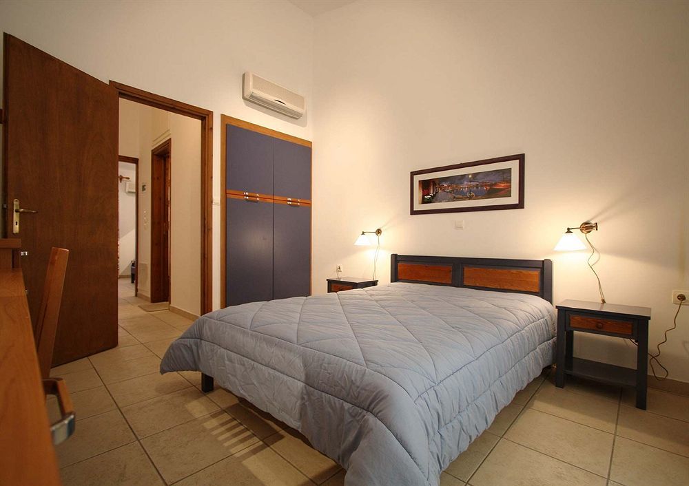 Lakonia Bay Apartments อาร์เคนเจลอส ภายนอก รูปภาพ