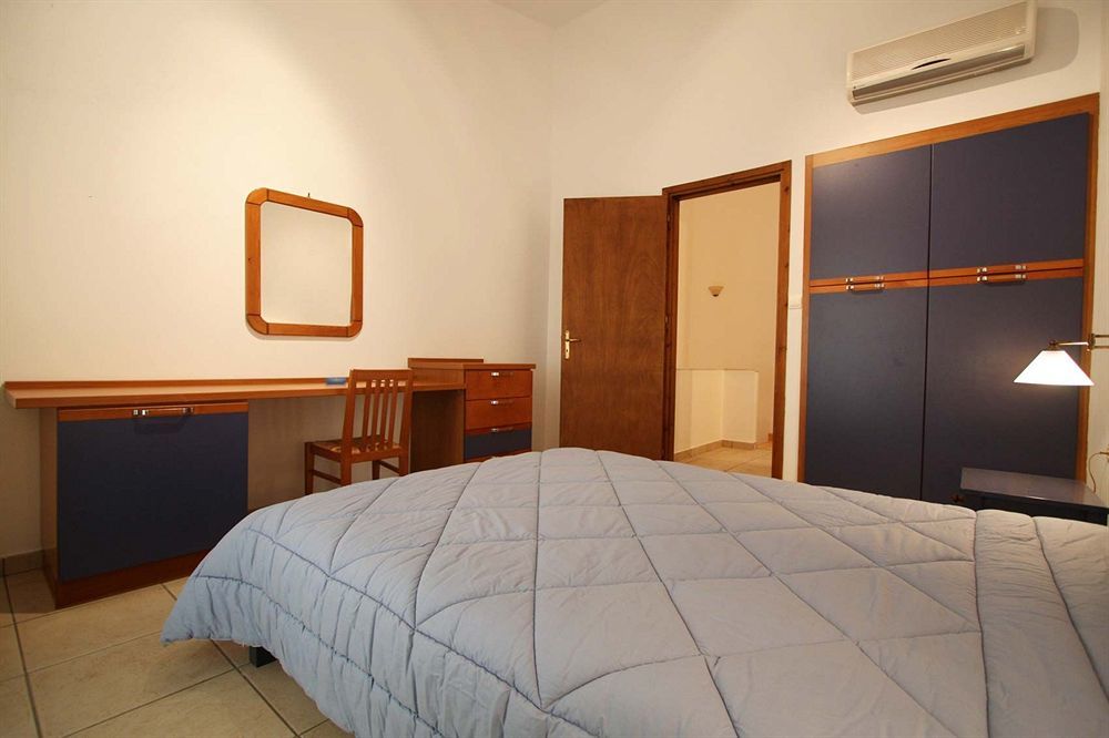 Lakonia Bay Apartments อาร์เคนเจลอส ภายนอก รูปภาพ